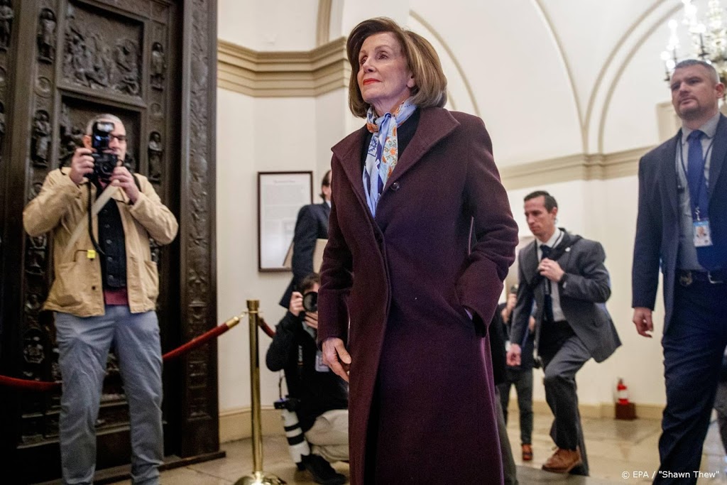 Pelosi opent debat: Trump laat ons geen keus
