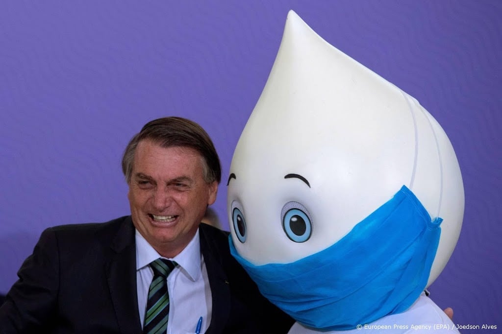 President Bolsonaro waarschuwt voor rare bijwerkingen vaccin