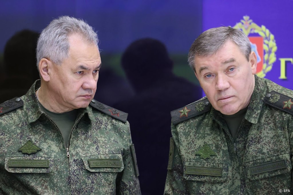 Russische minister van Defensie bezoekt troepen in Oekraïne