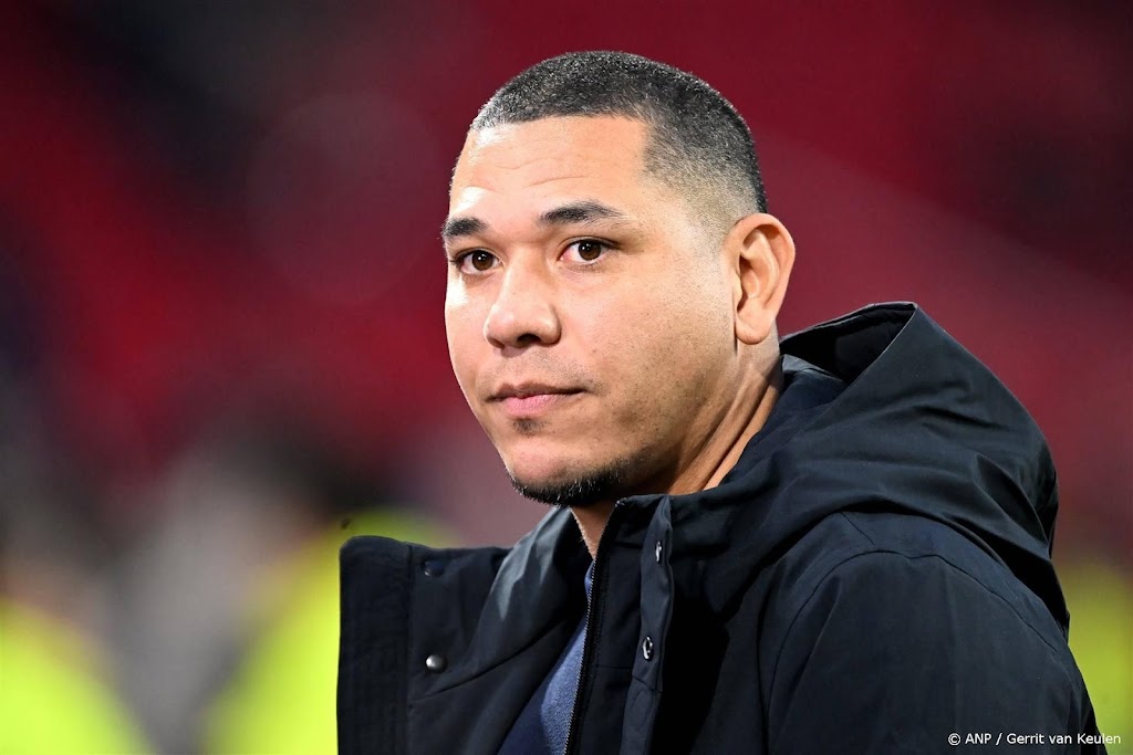 Almere City FC ontslaat hoofdtrainer Maduro