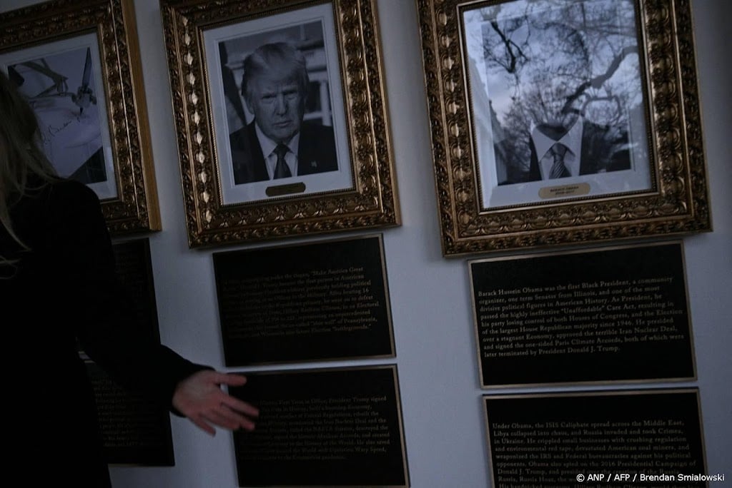 Witte Huis onthult plakkaten voor presidenten met mening Trump