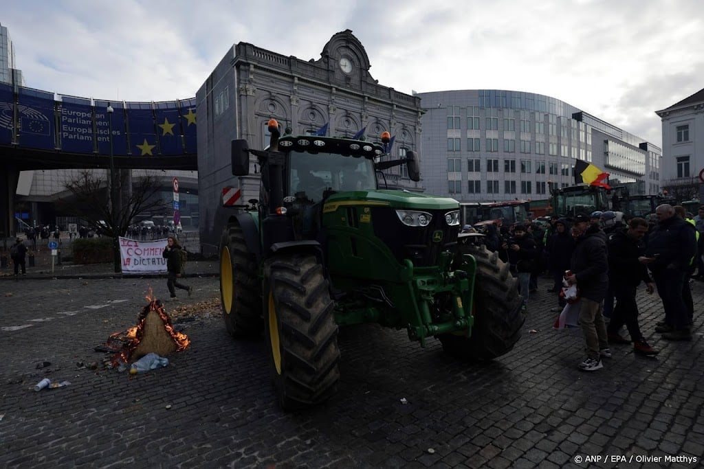 Boeren beginnen met mars naar Europese wijk in Brussel