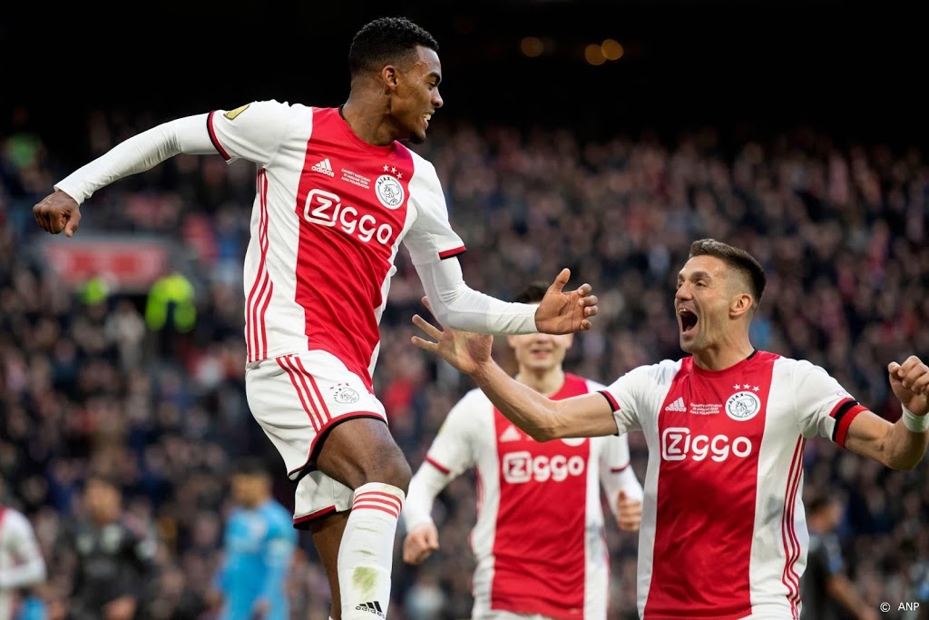 Moeizame zege Ajax op Sparta