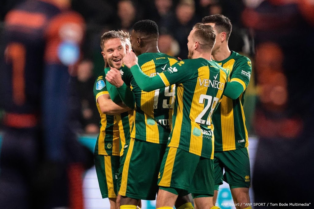 ADO Den Haag verslaat rivaal RKC bij debuut coach Pardew