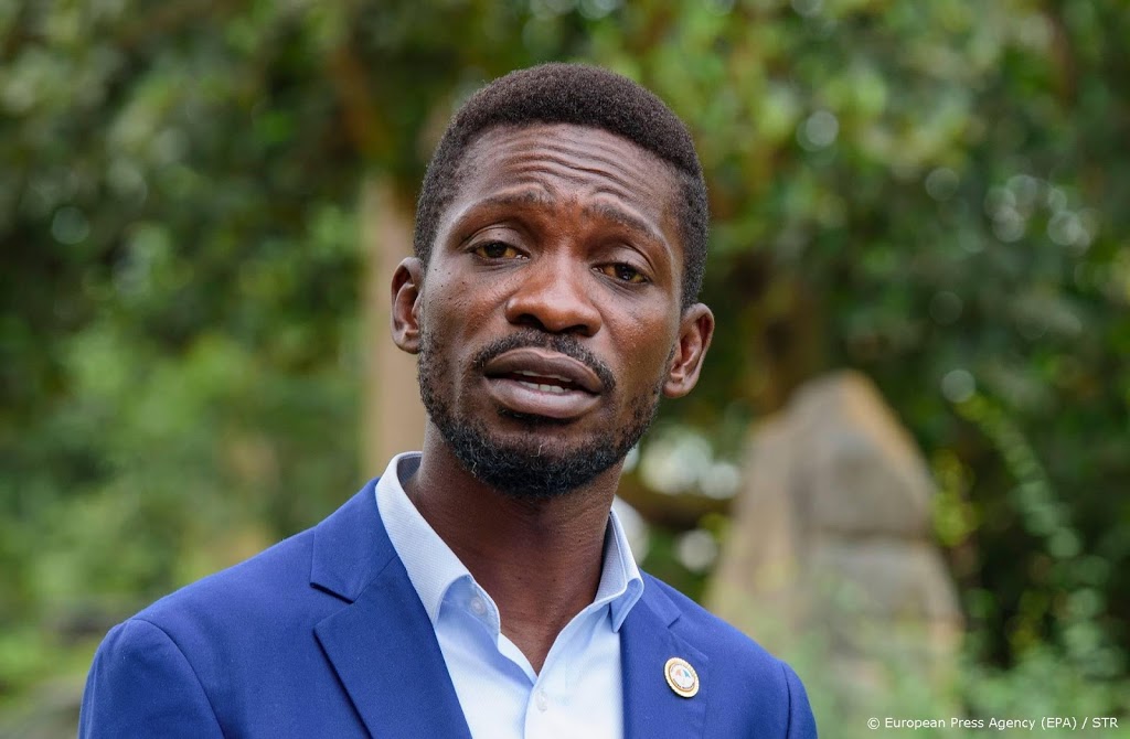 Oegandese troepen houden ambassadeur VS weg van Bobi Wine 