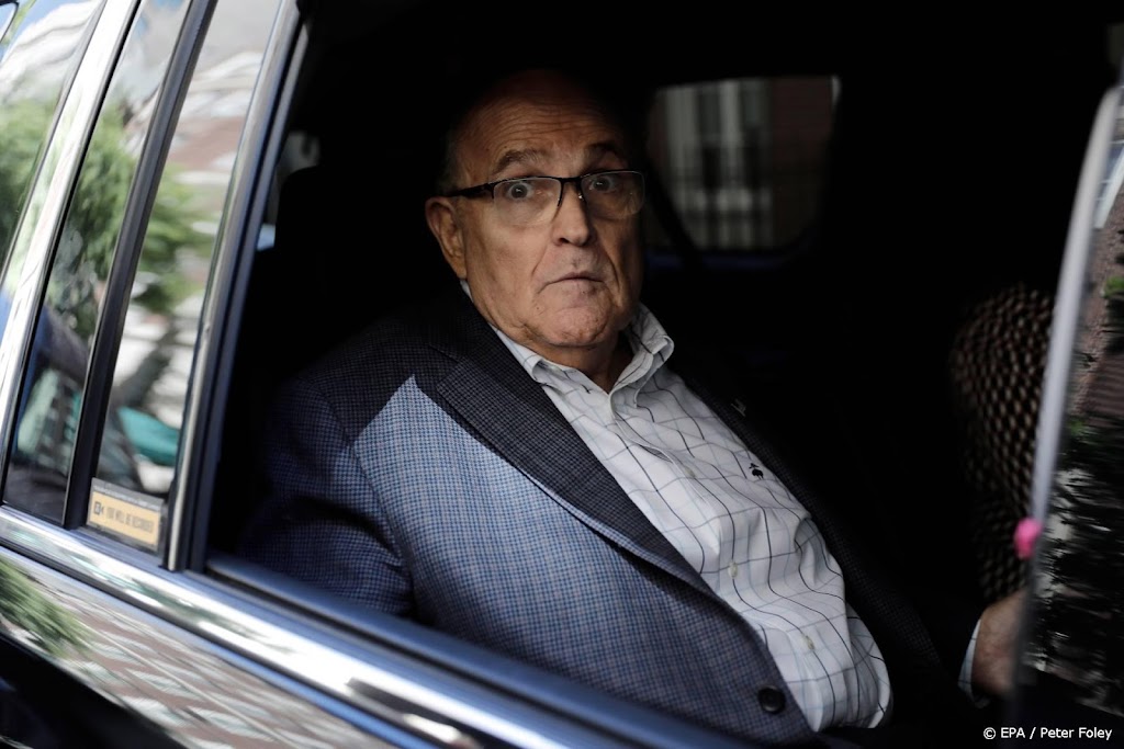 Commissie die Capitool-bestorming onderzoekt dagvaardt Giuliani