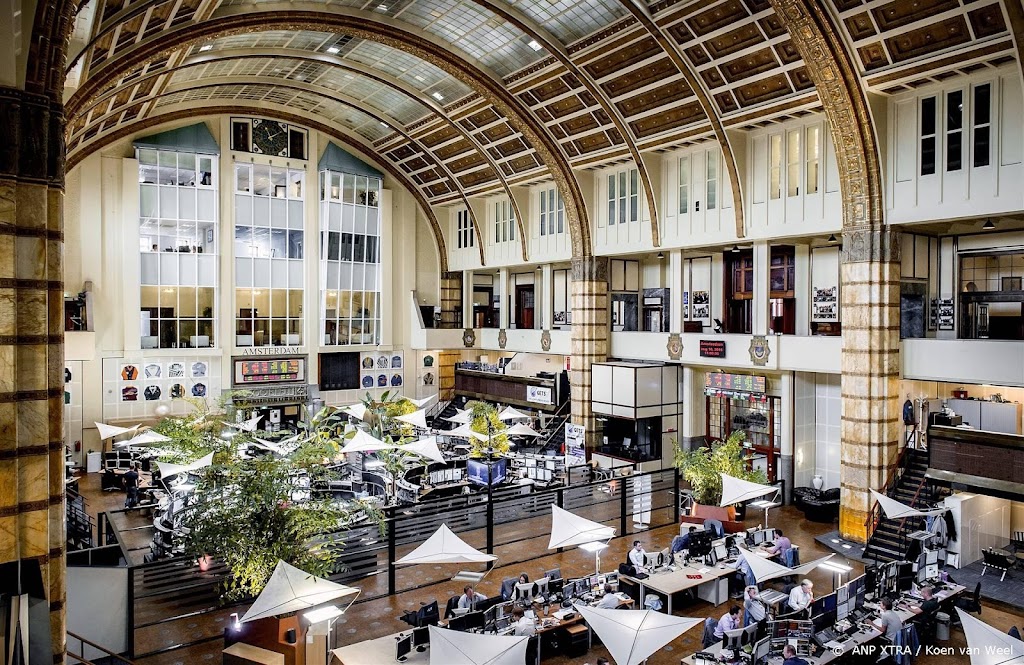 Aandacht voor Heineken, Prosus en RELX op Damrak 