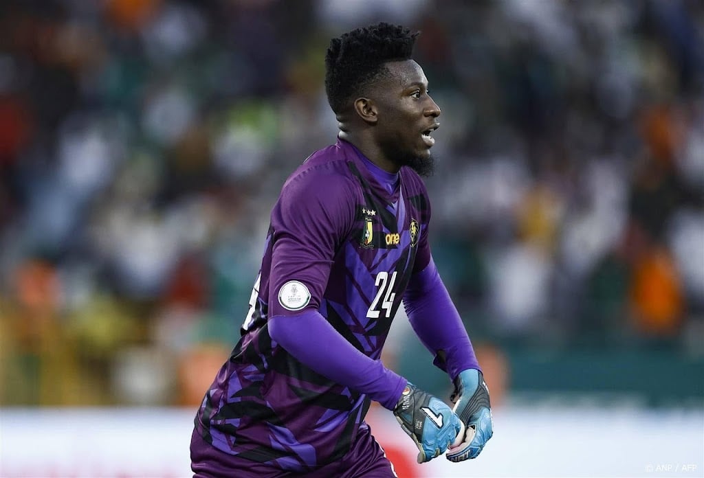 Doelman Onana verliest met Kameroen van titelverdediger Senegal