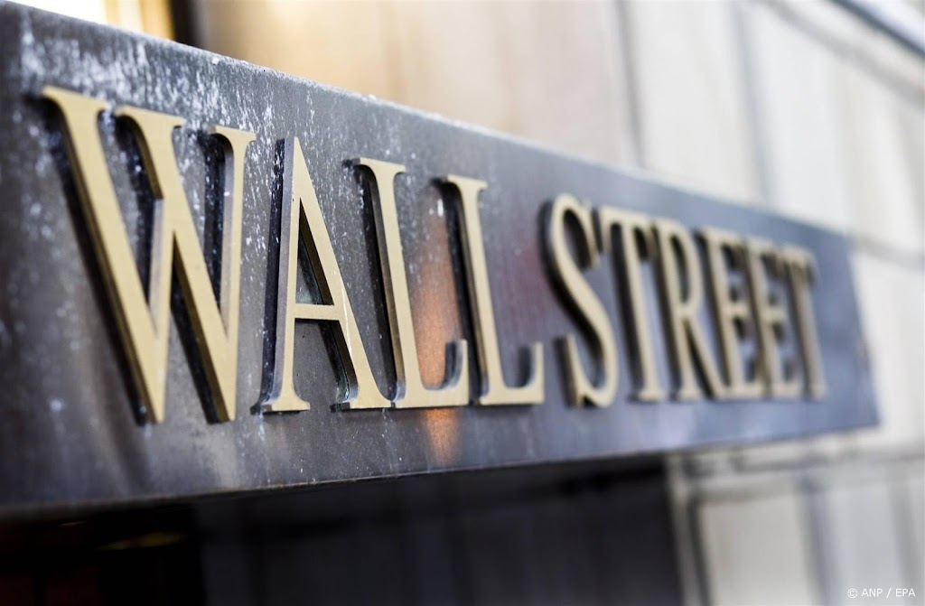 Hoop op renteverlaging stuwt Wall Street naar records