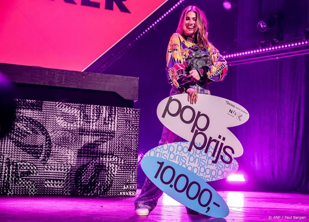 Roxy Dekker wint Popprijs 2024