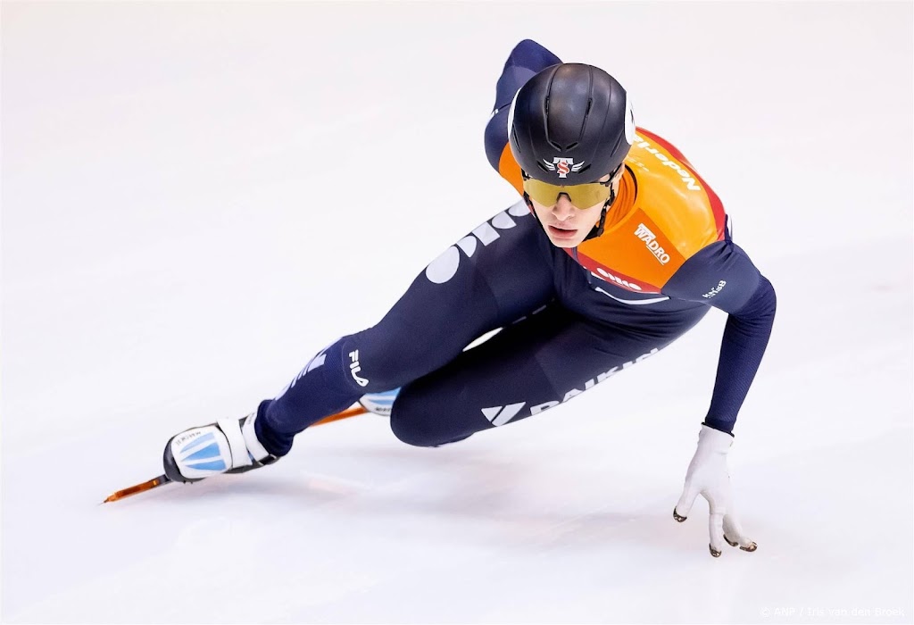 Shorttrackers grijpen op EK naast goud op gemengde aflossing