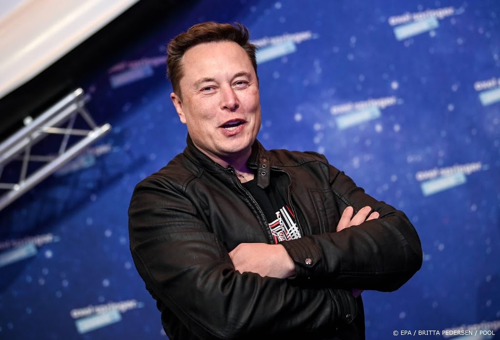 Elon Musk: beter om bitcoins te hebben dan dollars en euro's