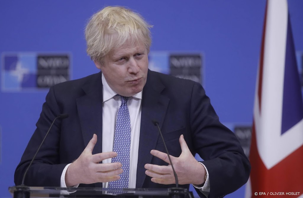Premier Johnson heeft vragenlijst over partygate ingeleverd 