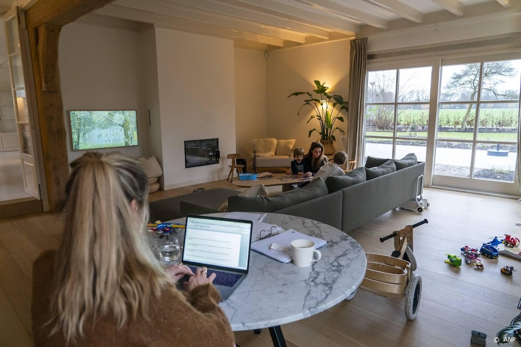 CNV-onderzoek: 90 procent thuiswerkers wil dat blijven doen