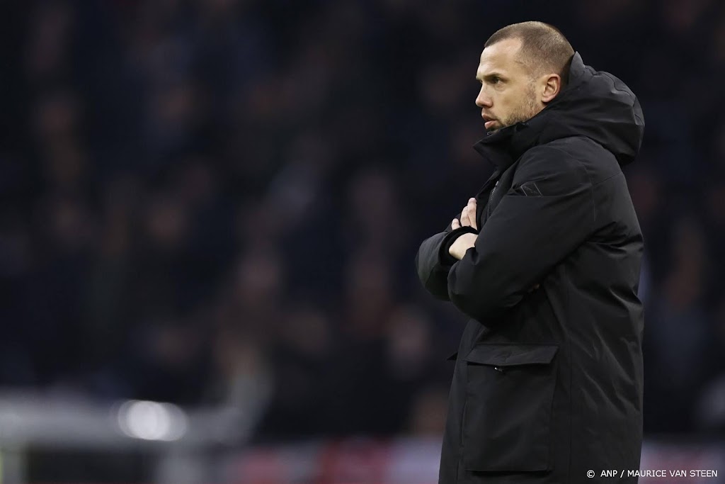 Trainer Heitinga tevreden over spel van Ajax tegen Sparta 