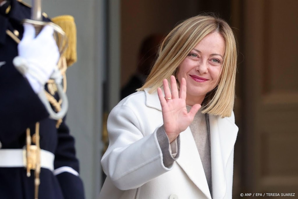 Italiaanse premier bezoekt zieke paus in het ziekenhuis