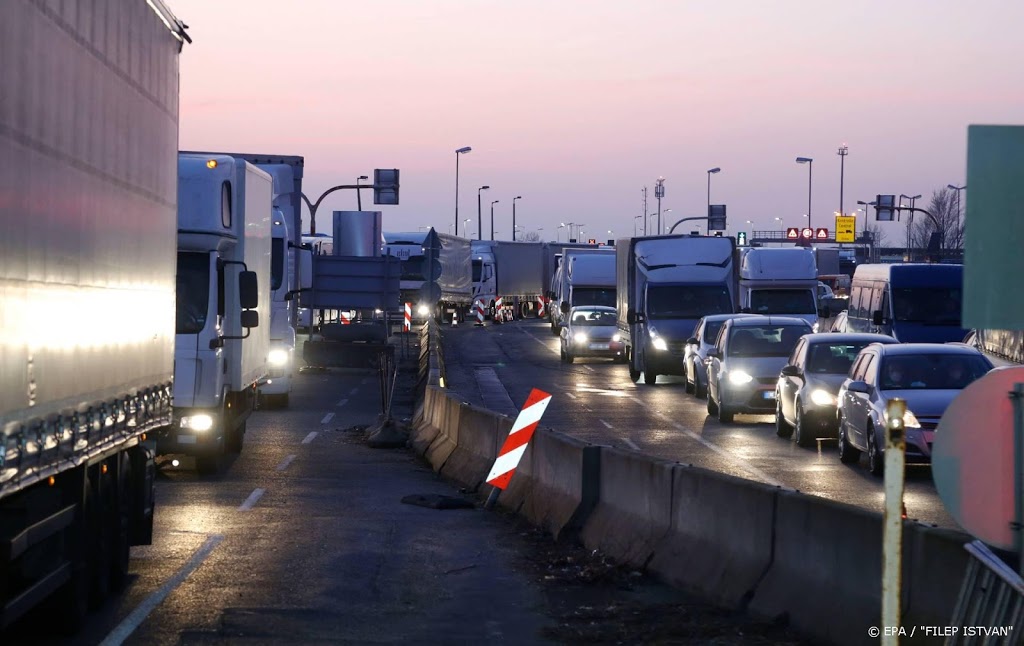 Weer enorme files aan Duits-Poolse grens door controles