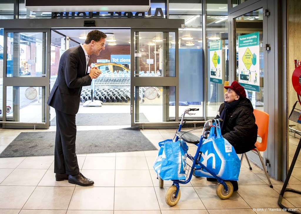 Rutte: houd allemaal zeker 1,5 meter afstand