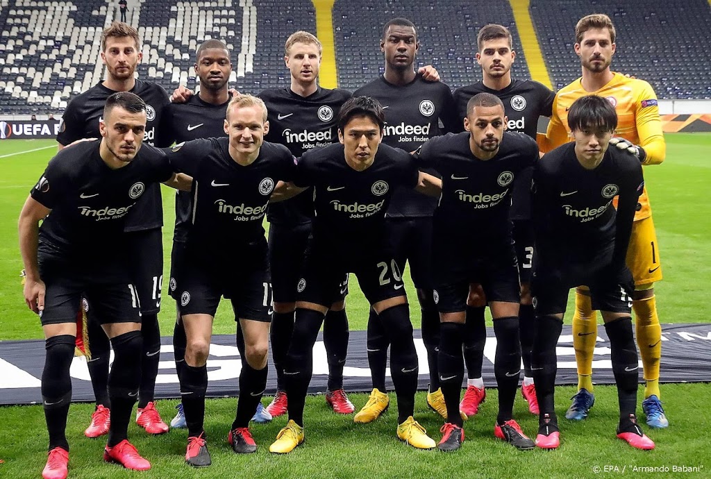Voetballer Eintracht Frankfurt test positief op coronavirus