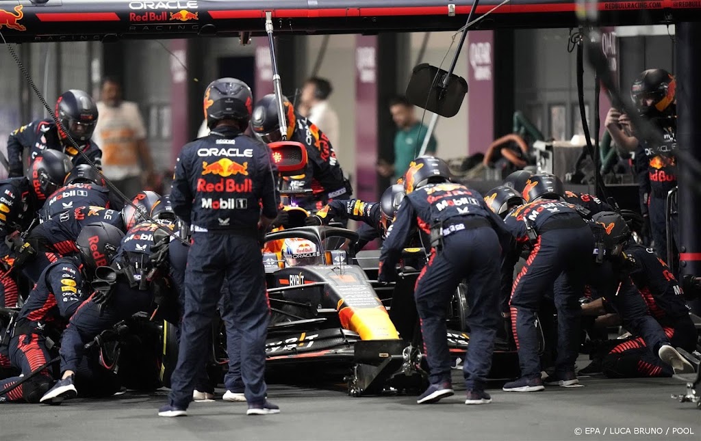 Verstappen neemt met tegenzin genoegen met tweede plaats  