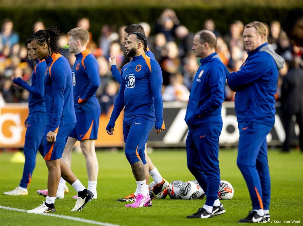 Oranje heeft fitte selectie voor oefenduels