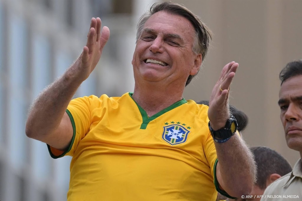 Media: Bolsonaro aangeklaagd voor vervalsen vaccinatiebewijs