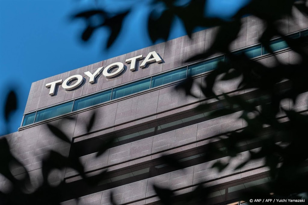 Japanse autofabrikanten waarschuwen voor productieverlagingen