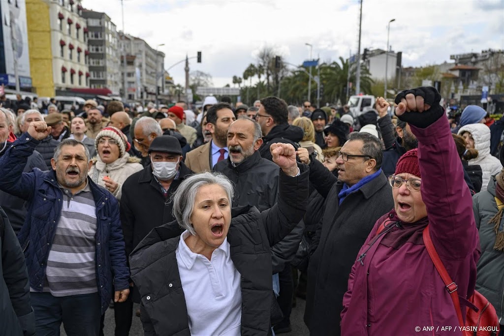 Sociale media beperkt na aanhouding burgemeester Istanbul 