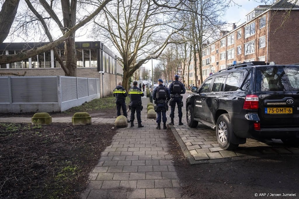 Extra beveiliging bij joodse scholen in Amsterdam