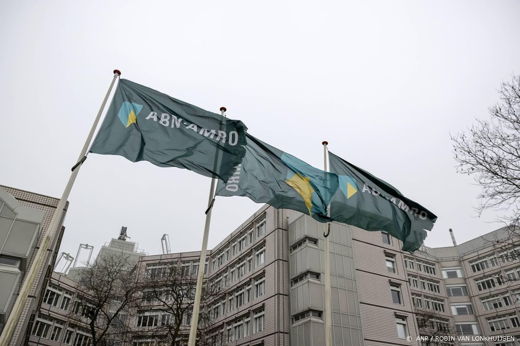 'Schikking ABN AMRO komt hard aan in bankensector'