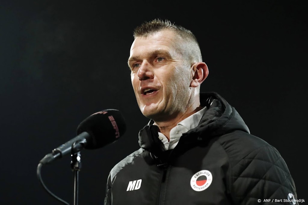Excelsior verlengt contract hoofdtrainer Dijkhuizen met een jaar