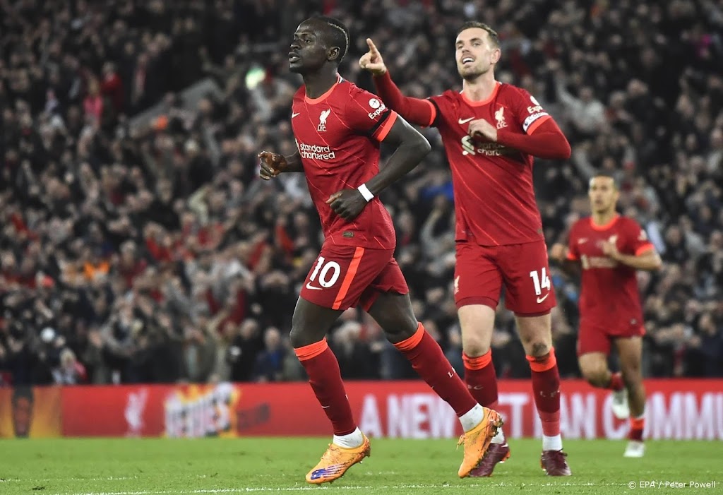 Liverpool neemt leiding in Premier League met zege op ManUnited