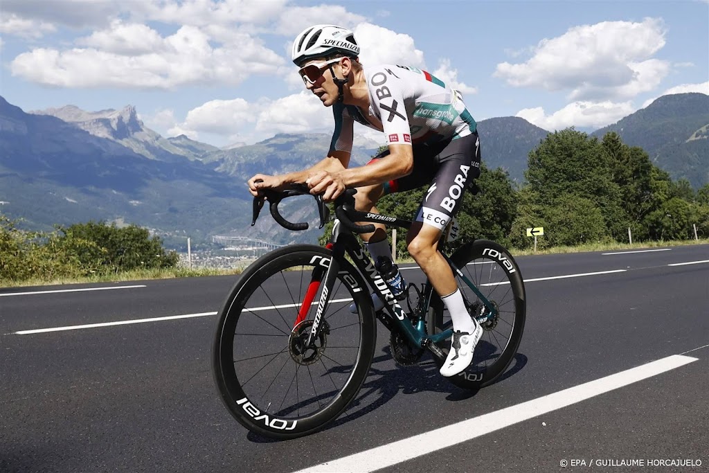 Duitse wielrenner Kämna wint derde etappe Ronde van de Alpen