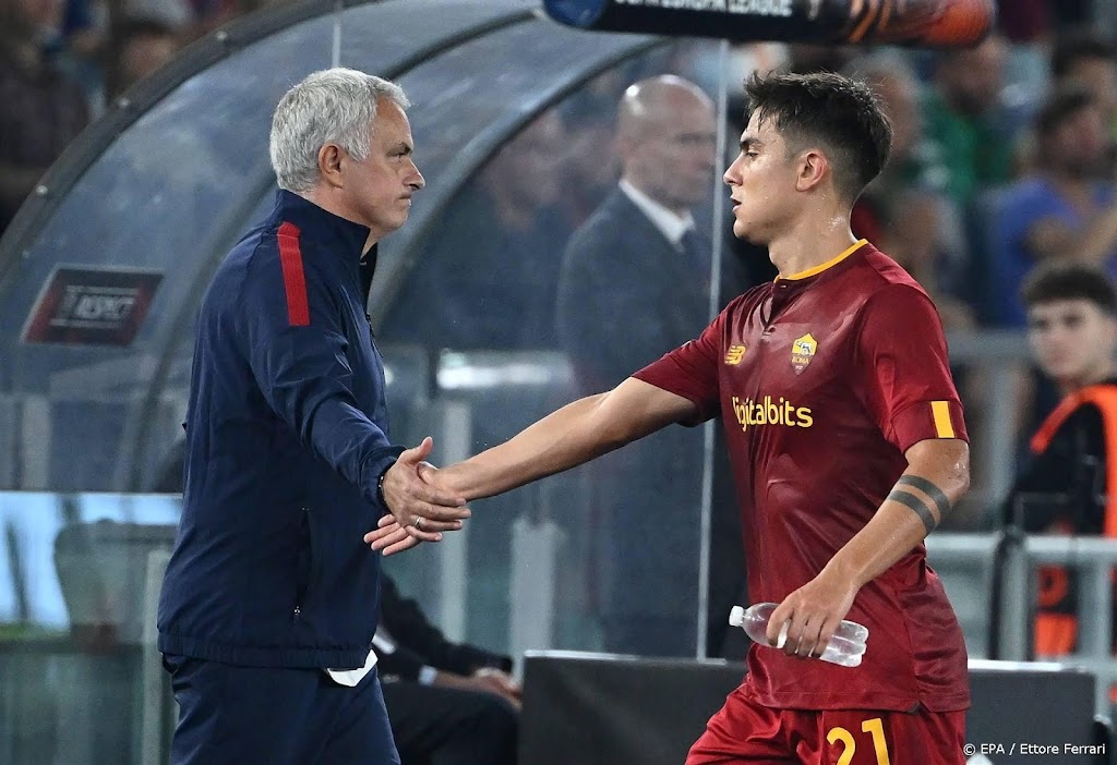 Mourinho twijfelt nog over inzetbaarheid Dybala tegen Feyenoord