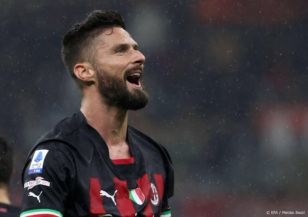 Aanvaller Giroud ook volgend seizoen nog bij AC Milan