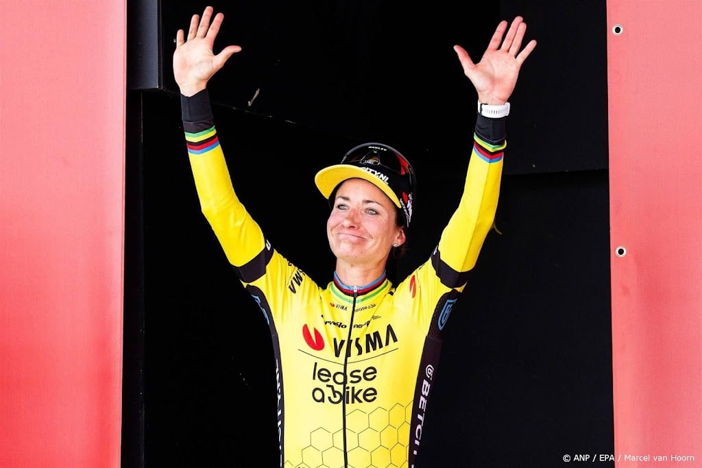 Wielrenster Vos (37) verlengt contract bij Visma - Lease a Bike
