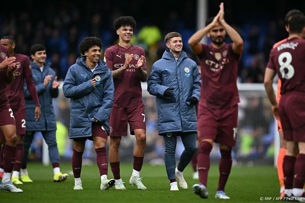 Manchester City boekt late zege bij Everton