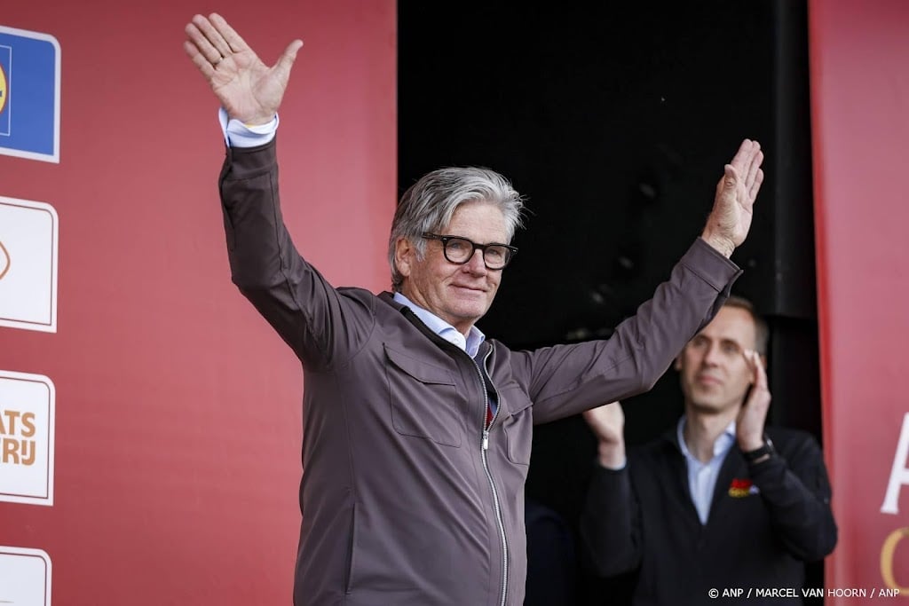 Evenepoel bezorgt Gold Race-directeur Van Vliet gedroomd afscheid