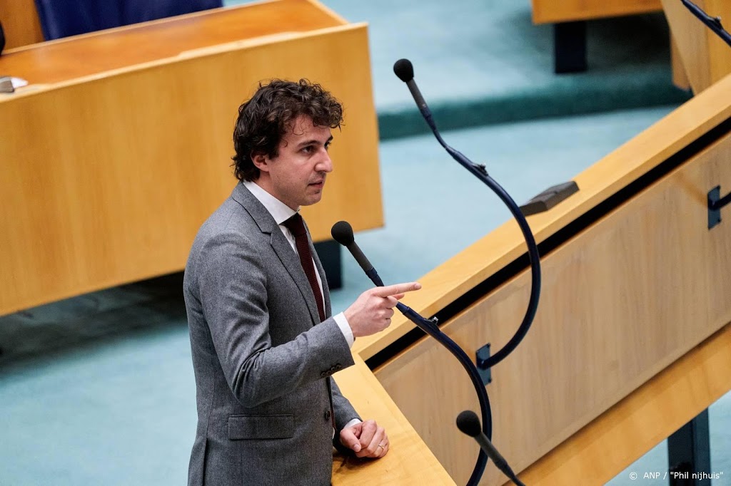 'Grote bedrijven moeten coronasteun later terugbetalen'