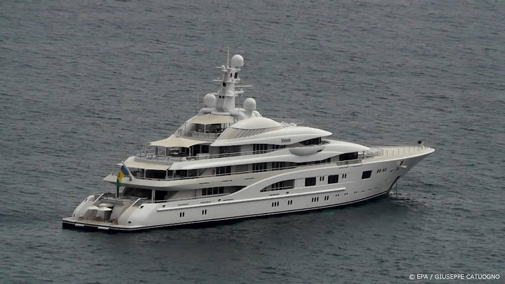 Jachtenbouwer Heesen Yachts zegt weer volledig Nederlands te zijn