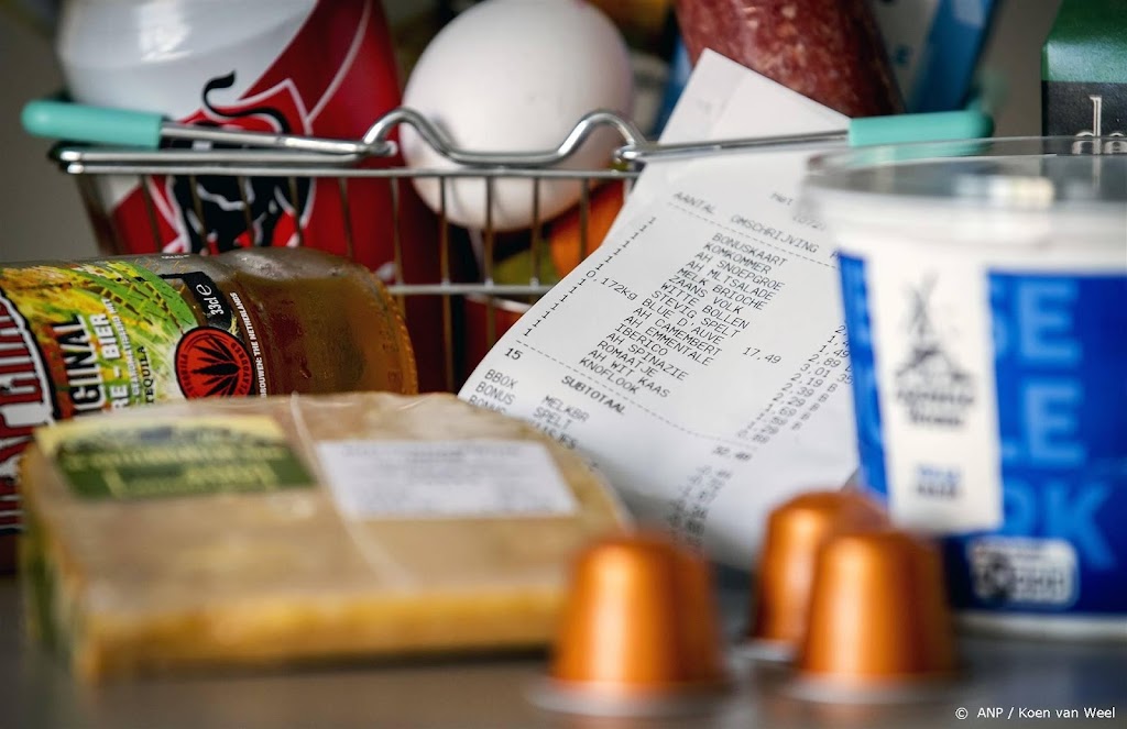 Bijna zeven op tien letten door inflatie beter op in supermarkt