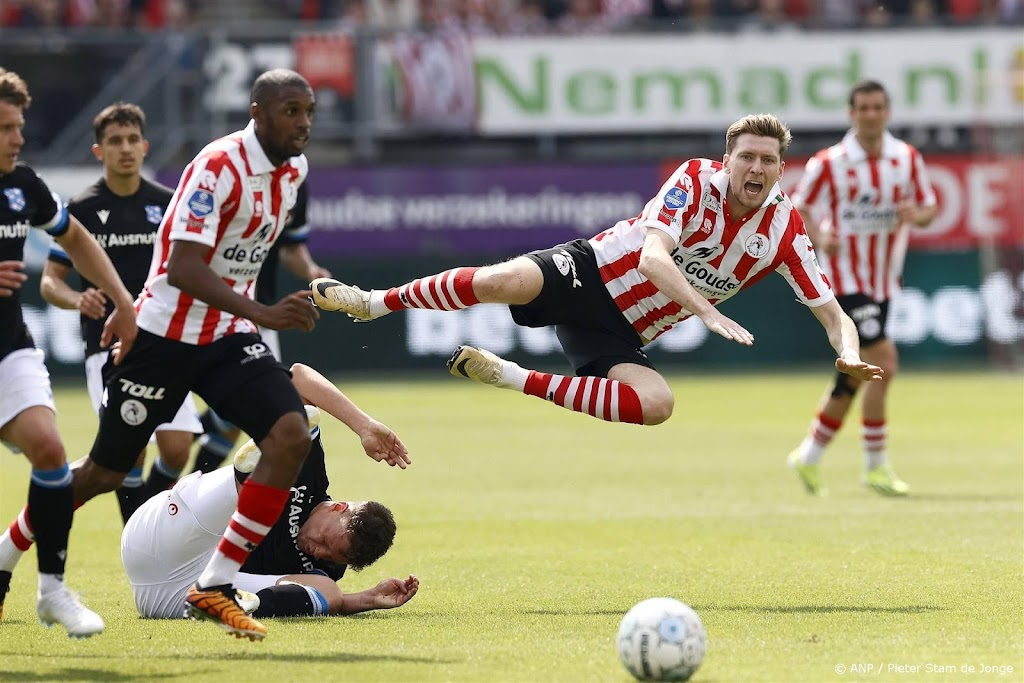 Sparta wint op slotdag Eredivisie van Heerenveen