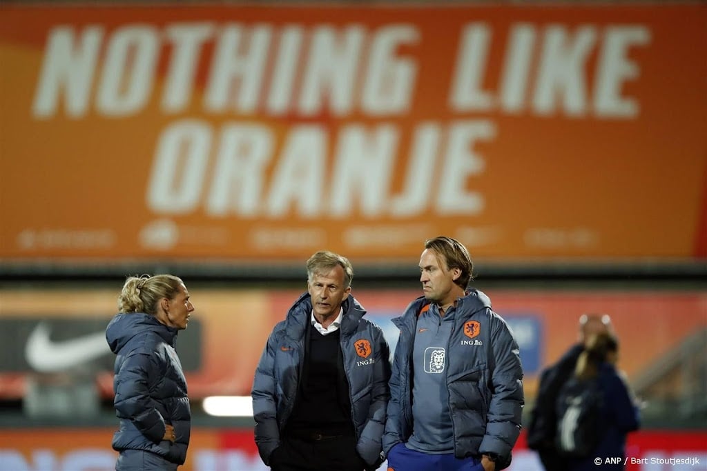 Wiegman neemt na EK assistenten Smit en Bijl over van Oranje
