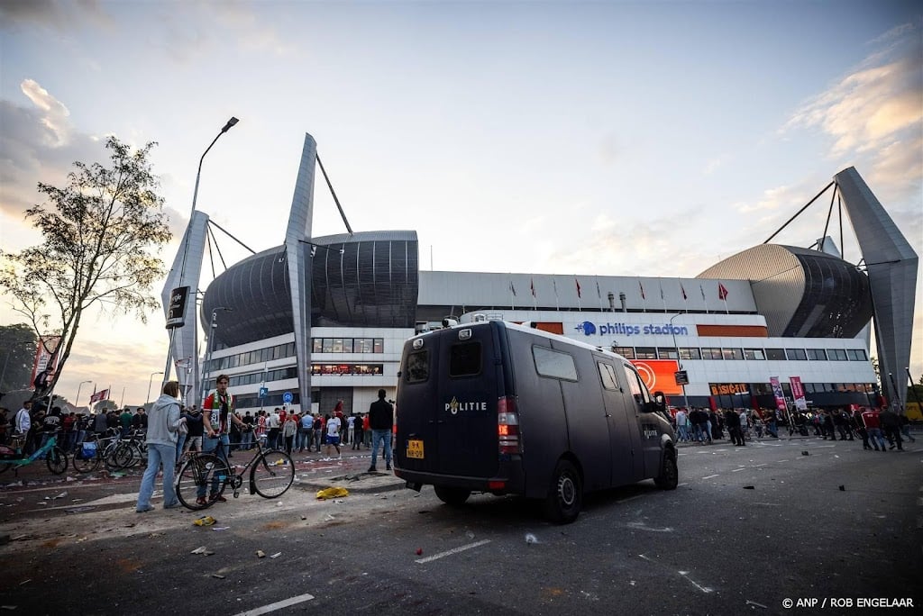 Burgemeester Eindhoven noemt geweld tegen agenten 'zeer ernstig'