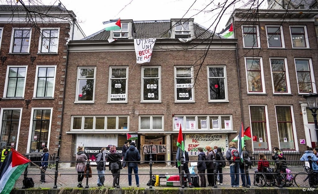 49 aanhoudingen bij bezetting pand Universiteit Utrecht
