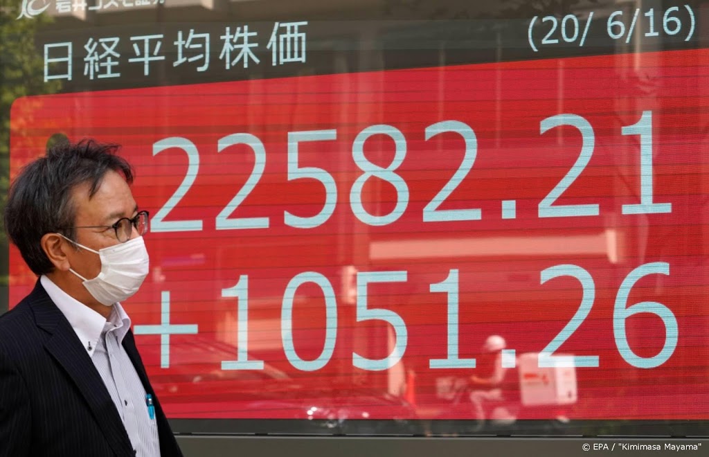 Nikkei eindigt week met kleine winst