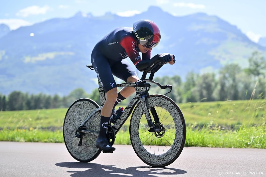 Thomas wint Ronde van Zwitserland, zege Evenepoel in tijdrit