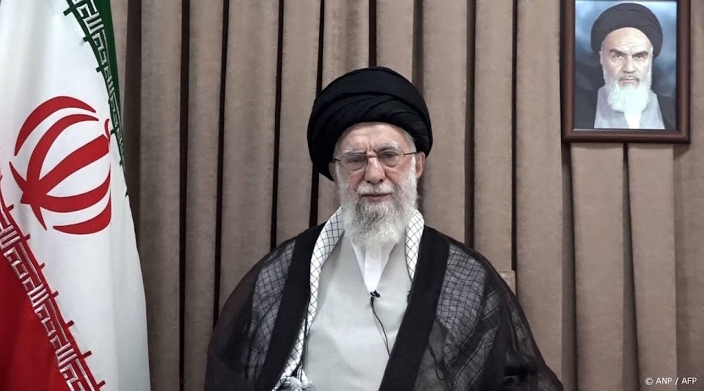 Defensieminister Israël: Khamenei kan niet langer blijven bestaan