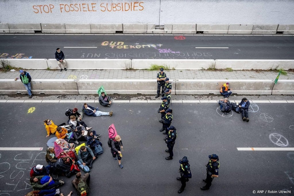 Klimaatactivisten kondigen blokkade A44 aan op dag voor NAVO-top
