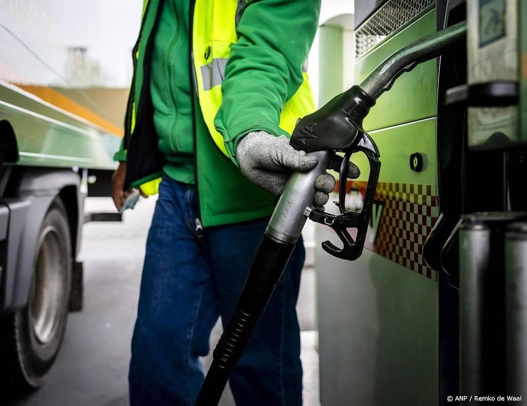 UnitedConsumers: tanken nog maanden duurder dan voor Iranoorlog